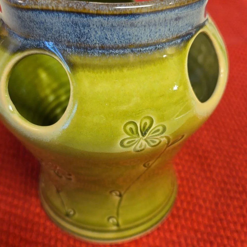 Pottery toothbrush toothpaste holder blue and green floral